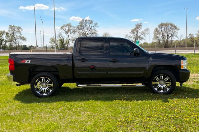 2010 Chevrolet Silverado 1500 4WD LT | Roscoe, IL | Autoland Outlets 2010 Chevrolet Silverado 1500 4WD LT | Roscoe, IL | Autoland Outlets