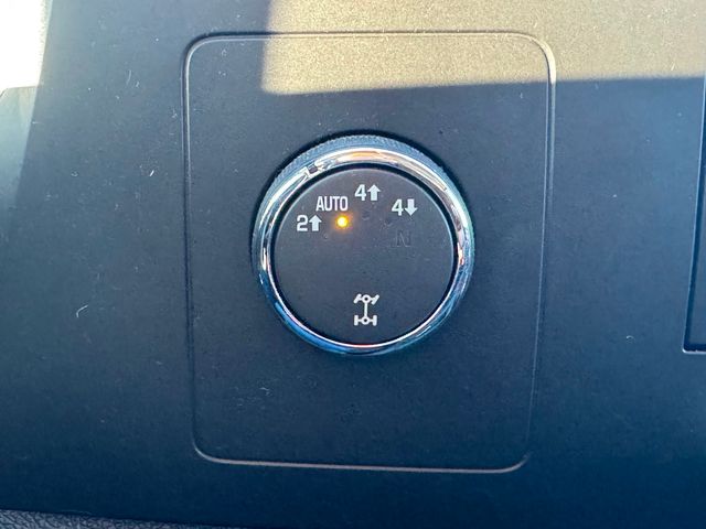 2010 Chevrolet Silverado 1500 4WD LT | Roscoe, IL | Autoland Outlets 2010 Chevrolet Silverado 1500 4WD LT | Roscoe, IL | Autoland Outlets