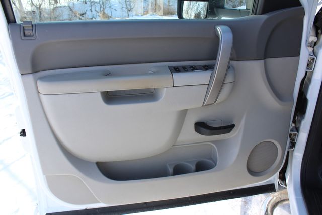 2010 Chevrolet Silverado 3500HD 4x4 Dually Work Truck | Roscoe, IL | Autoland Outlets