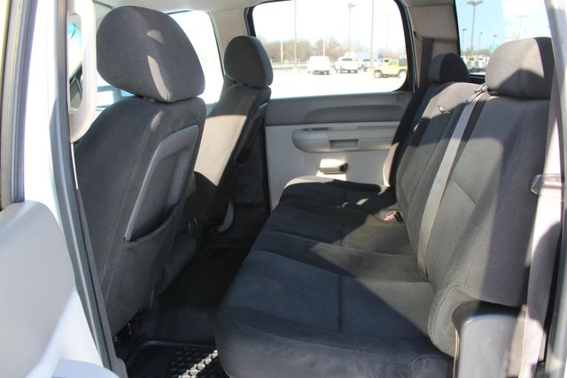 2010 Chevrolet Silverado 3500HD 4x4 Dually Work Truck | Roscoe, IL | Autoland Outlets