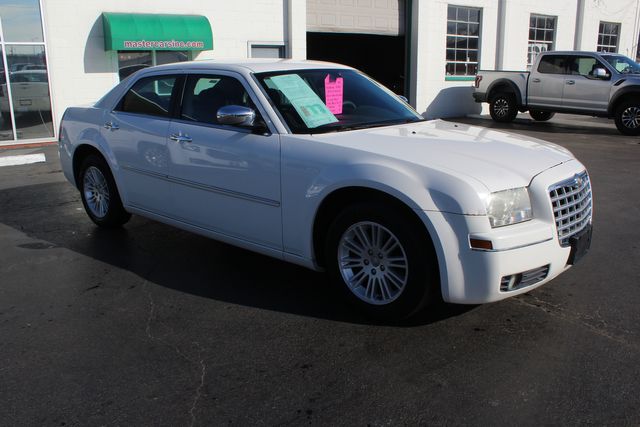 2010 Chrysler 300 Touring | Granite City, Illinois | MasterCars Company Inc.