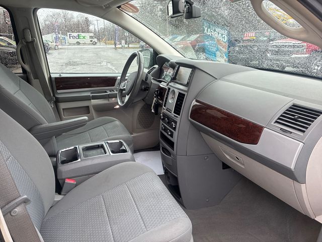 2010 Chrysler Town and Country Touring | Ontario, OH | New Haven Auto Sales 2010 Chrysler Town and Country Touring | Ontario, OH | New Haven Auto Sales