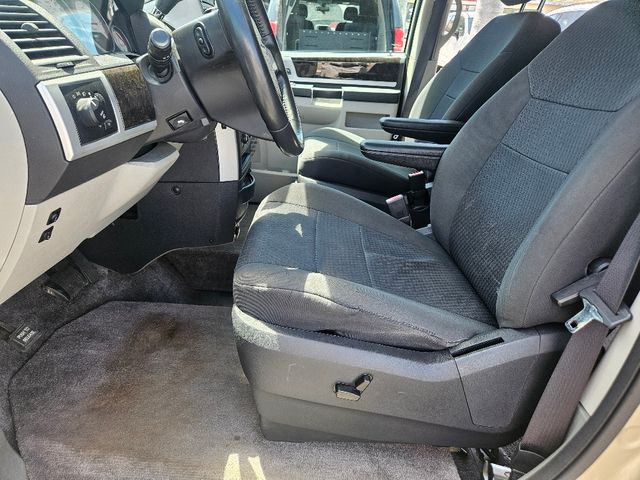 2010 Dodge Grand Caravan SXT Wheelchair Van Ramp Van