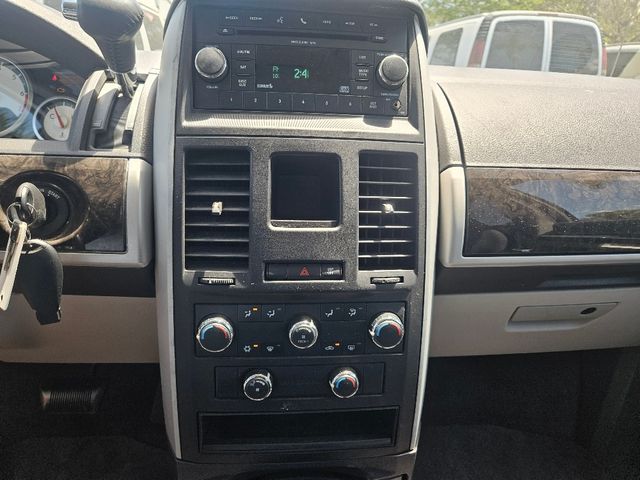 2010 Dodge Grand Caravan SXT Wheelchair Van Ramp Van