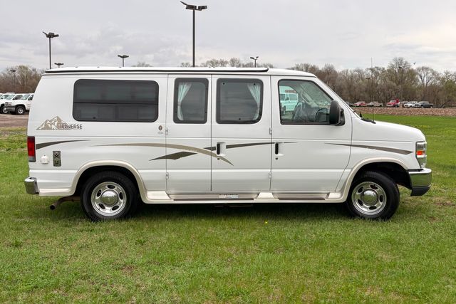 2010 Ford E-150 Custom Camper Conversion Raise Top Van | Roscoe, IL | Autoland Outlets