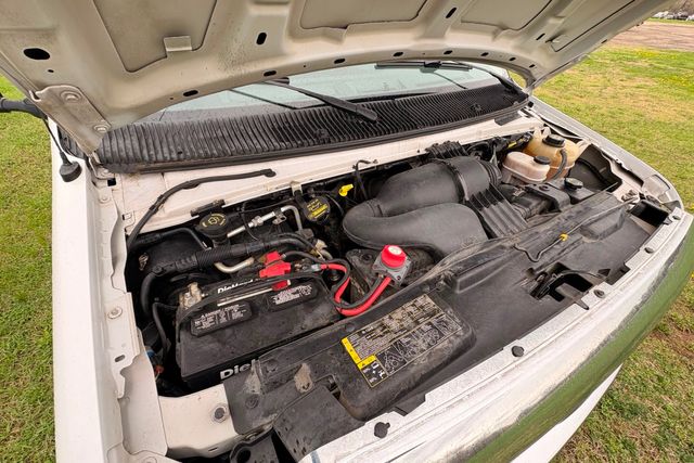 2010 Ford E-150 Custom Camper Conversion Raise Top Van | Roscoe, IL | Autoland Outlets 2010 Ford E-150 Custom Camper Conversion Raise Top Van | Roscoe, IL | Autoland Outlets