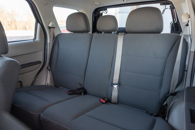 2010 Ford Escape XLS w/ 28 MPG, Cruise Control, Keyless Entry 2010 Ford Escape XLS w/ 28 MPG, Cruise Control, Keyless Entry