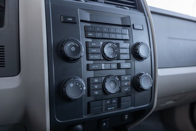 2010 Ford Escape XLS w/ 28 MPG, Cruise Control, Keyless Entry