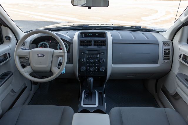 2010 Ford Escape XLS w/ 28 MPG, Cruise Control, Keyless Entry 2010 Ford Escape XLS w/ 28 MPG, Cruise Control, Keyless Entry