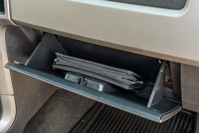 2010 Ford F-150 SVT Raptor 4X4 V8 / DOUBLE CAB / LOW MILES | Austin, TX | Rocky Mountain Truck Stop Austin 2010 Ford F-150 SVT Raptor 4X4 V8 / DOUBLE CAB / LOW MILES | Austin, TX | Rocky Mountain Truck Stop Austin