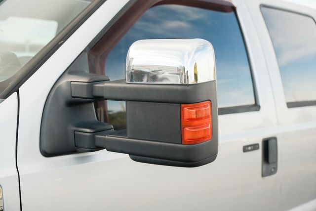 2010 Ford F-250 Super Duty XLT CREW CAB FX4 / CLEAN CARFAX / 6.4L 4X4 DIESEL | Austin, TX | Rocky Mountain Truck Stop Austin