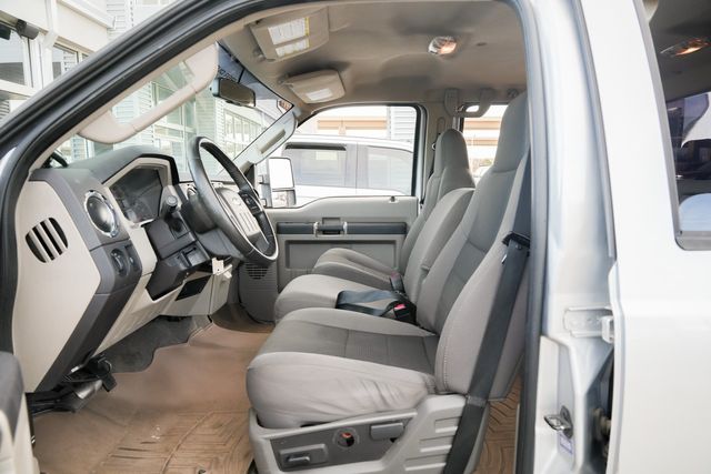 2010 Ford F-250 Super Duty XLT CREW CAB FX4 / CLEAN CARFAX / 6.4L 4X4 DIESEL | Austin, TX | Rocky Mountain Truck Stop Austin