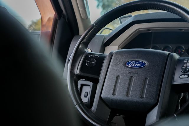 2010 Ford F-250 Super Duty XLT CREW CAB FX4 / CLEAN CARFAX / 6.4L 4X4 DIESEL | Austin, TX | Rocky Mountain Truck Stop Austin 2010 Ford F-250 Super Duty XLT CREW CAB FX4 / CLEAN CARFAX / 6.4L 4X4 DIESEL | Austin, TX | Rocky Mountain Truck Stop Austin