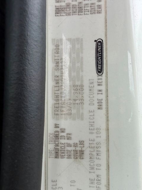 2010 Freightliner M2 106 60FT