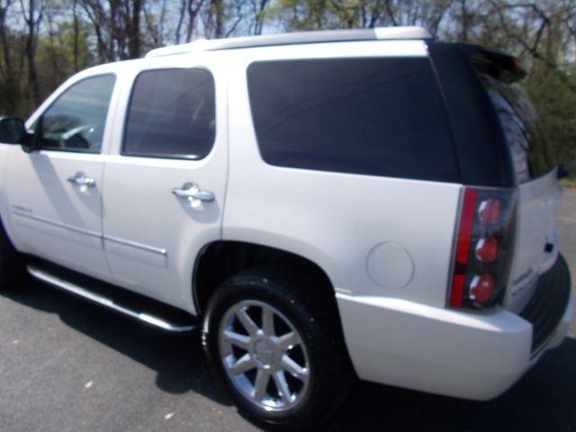 2010 GMC Yukon Denali