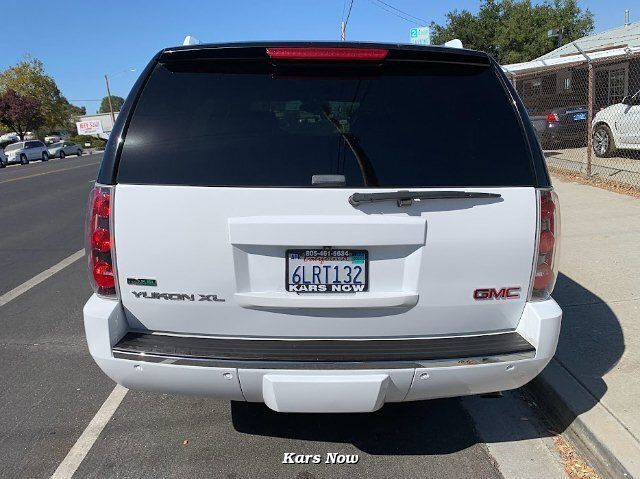 2010 GMC Yukon XL Denali
