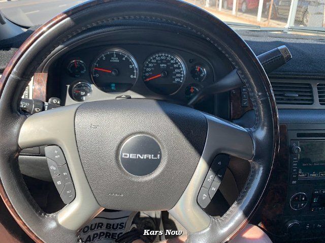 2010 GMC Yukon XL Denali