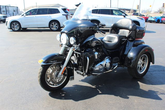 2010 Harley-Davidson Trike Tri Glide Ultra Classic | Granite City, Illinois | MasterCars Company Inc. 2010 Harley-Davidson Trike Tri Glide Ultra Classic | Granite City, Illinois | MasterCars Company Inc.