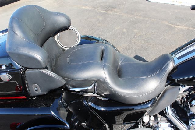 2010 Harley-Davidson Trike Tri Glide Ultra Classic | Granite City, Illinois | MasterCars Company Inc.