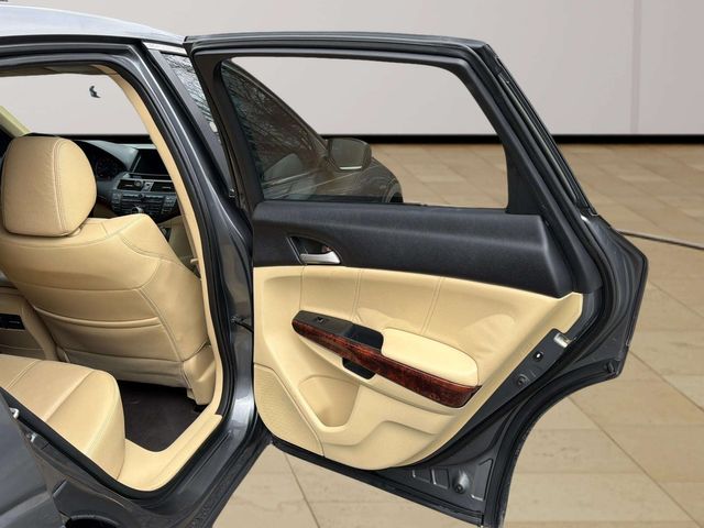 2010 Honda Accord Crosstour EX-L w/Navi | Alpharetta, GA | Star Motors 2010 Honda Accord Crosstour EX-L w/Navi | Alpharetta, GA | Star Motors