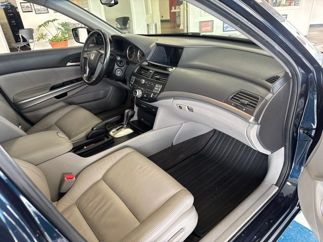 2010 Honda Accord EX-L V6 | Rome, GA | Knight's Car Store 2010 Honda Accord EX-L V6 | Rome, GA | Knight's Car Store