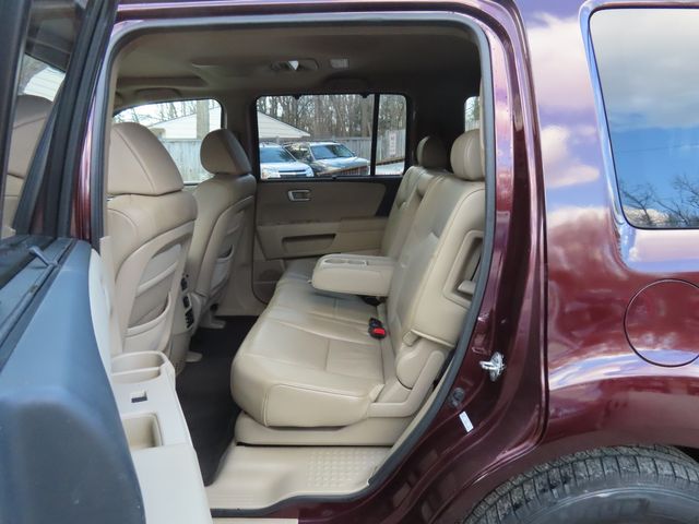 2010 Honda Pilot Touring w/Navi w/DVD