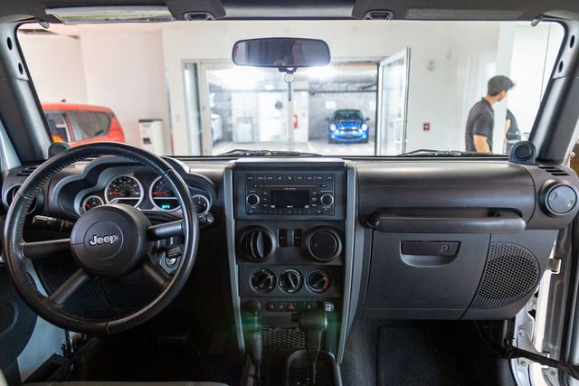 2010 Jeep Wrangler 2dr Rubicon