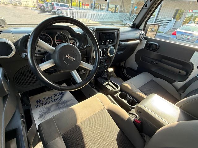 2010 Jeep Wrangler Unlimited WRAGLER SAHARA CLEAN CARFAX CERT | Plant City, FL | psv5 DEMO - Bayshore Automotive 2010 Jeep Wrangler Unlimited WRAGLER SAHARA CLEAN CARFAX CERT | Plant City, FL | psv5 DEMO - Bayshore Automotive