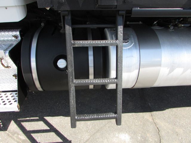 2011 T800 EZ Trac 6x6, 24' Flatbed | St Cloud MN | NorthStar Truck Sales 2011 T800 EZ Trac 6x6, 24' Flatbed | St Cloud MN | NorthStar Truck Sales