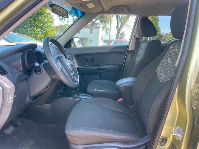 2010 Kia Soul +