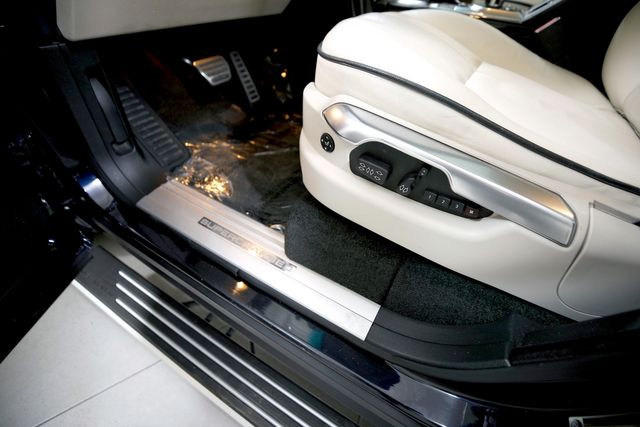 2010 Land Rover Range Rover Supercharged | Burbank, California | MDK International 2010 Land Rover Range Rover Supercharged | Burbank, California | MDK International