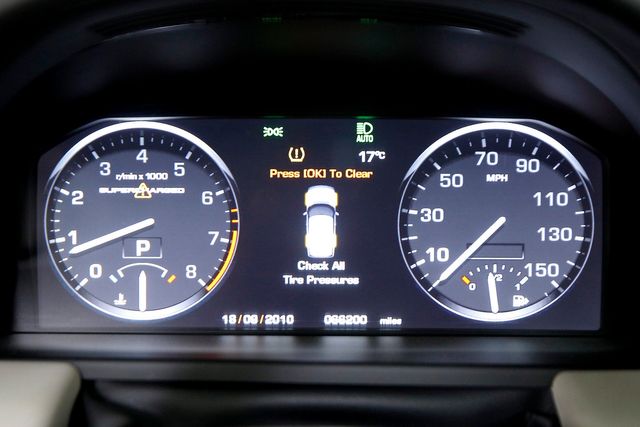 2010 Land Rover Range Rover Supercharged | Burbank, California | MDK International 2010 Land Rover Range Rover Supercharged | Burbank, California | MDK International