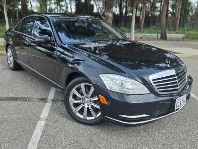 2010 Mercedes-Benz S-Class S 550  