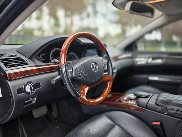 2010 Mercedes-Benz S-Class S 550 2010 Mercedes-Benz S-Class S 550