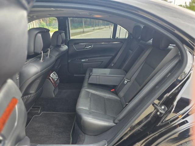 2010 Mercedes-Benz S-Class S 550