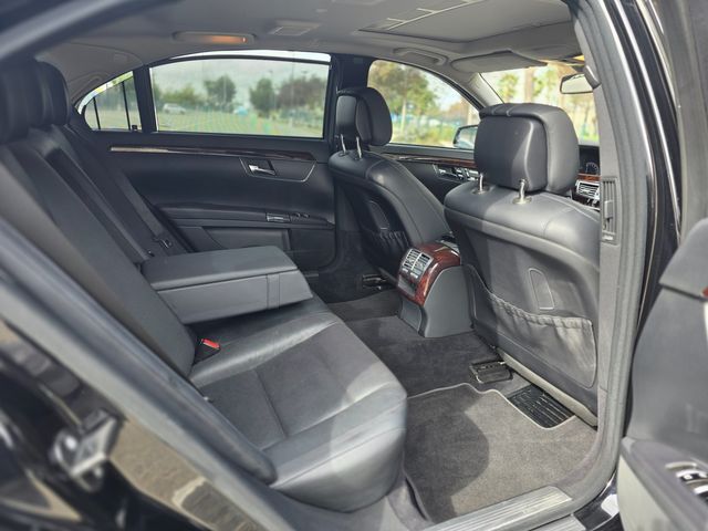 2010 Mercedes-Benz S-Class S 550