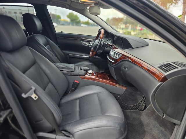 2010 Mercedes-Benz S-Class S 550