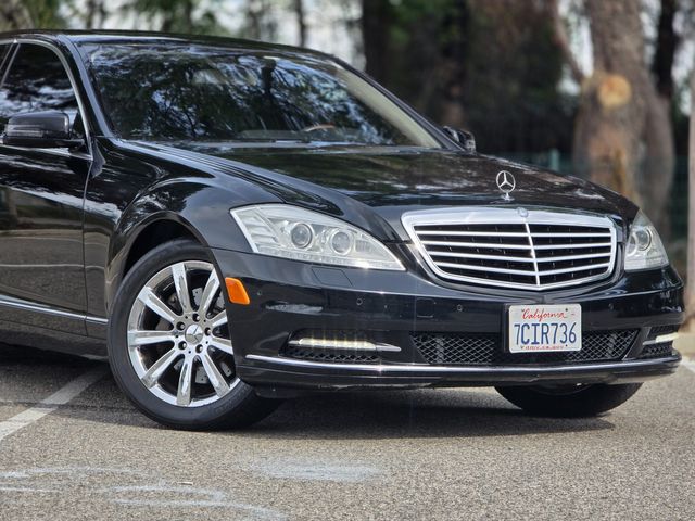 2010 Mercedes-Benz S-Class S 550 2010 Mercedes-Benz S-Class S 550