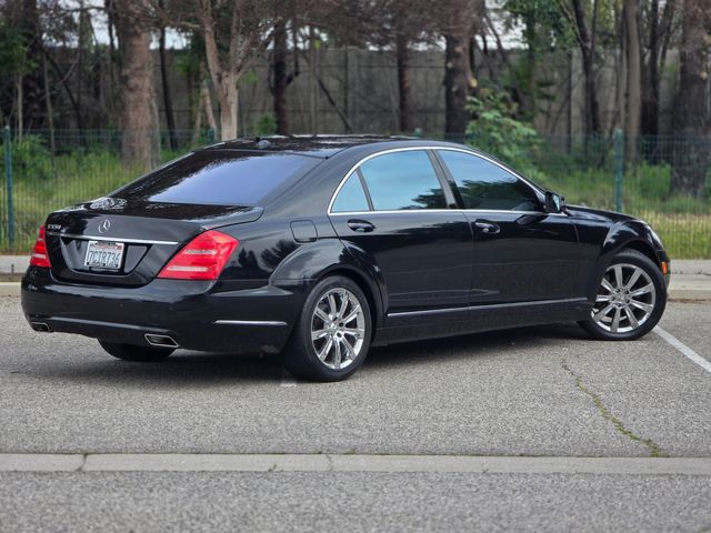 2010 Mercedes-Benz S-Class S 550 2010 Mercedes-Benz S-Class S 550