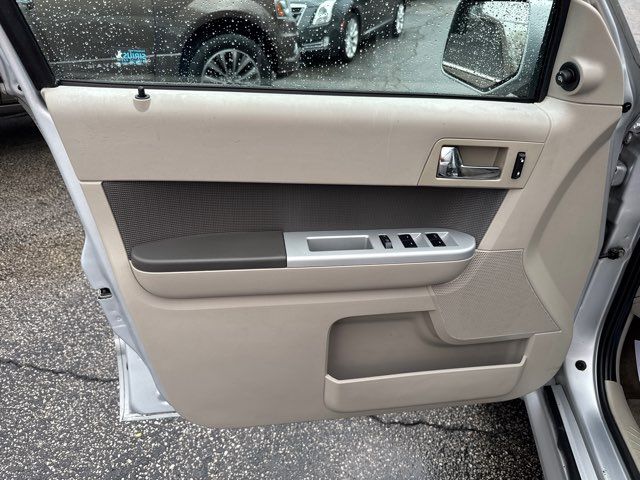 2010 Mercury Mariner Premier I4