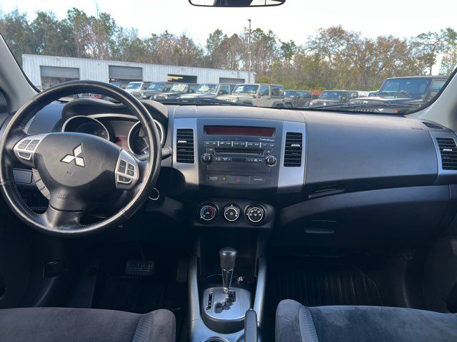 2010 Mitsubishi Outlander ES