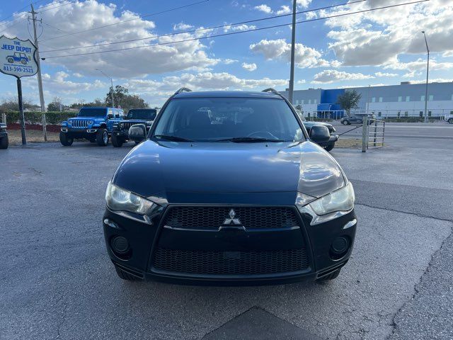 2010 Mitsubishi Outlander ES