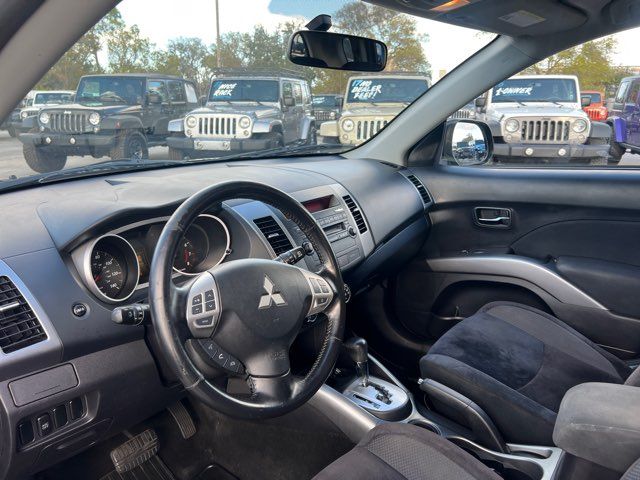 2010 Mitsubishi Outlander ES