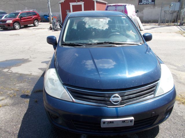 2010 Nissan Versa 1.8 SL