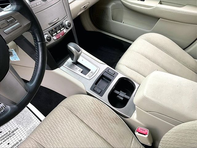 2010 Subaru Outback 2.5i Premium