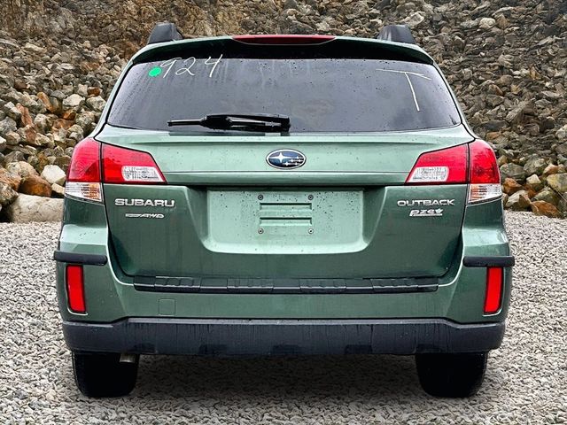 2010 Subaru Outback 2.5i Premium