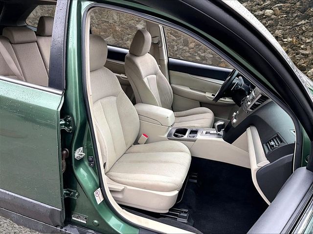 2010 Subaru Outback 2.5i Premium
