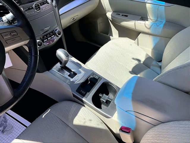 2010 Subaru Outback 2.5i Premium