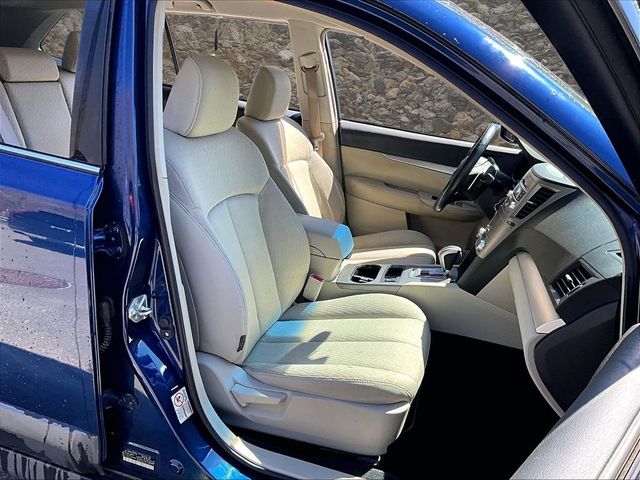 2010 Subaru Outback 2.5i Premium