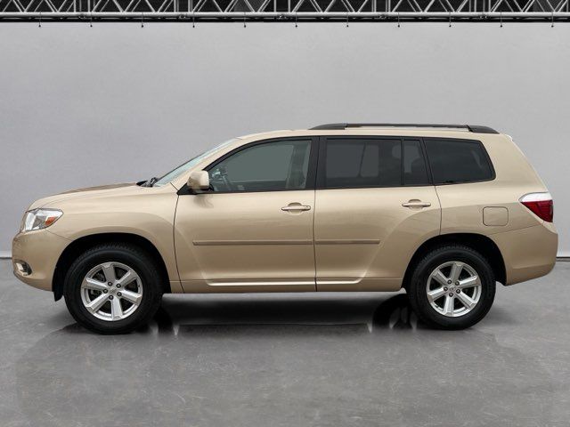 2010 Toyota Highlander Base